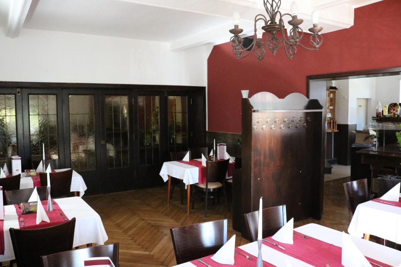 Hotel Restaurant Westfaelischer Hof ヴェター エクステリア 写真